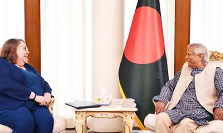 প্রধান উপদেষ্টার সঙ্গে মার্কিন চার্জ দ্য অ্যাফেয়ার্সের সাক্ষাৎ